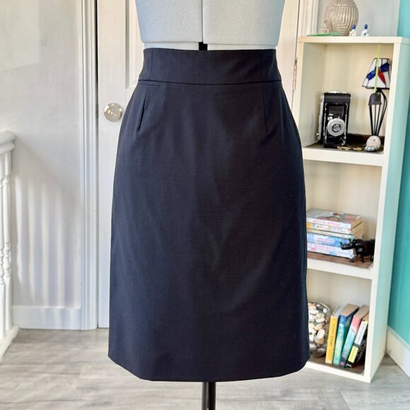 J. Crew Original Fit Black Wool Blend Pencil Skirt (size 0) - Picture 2 of 15